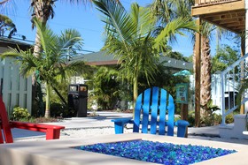 Siesta Key Palms Hotel
