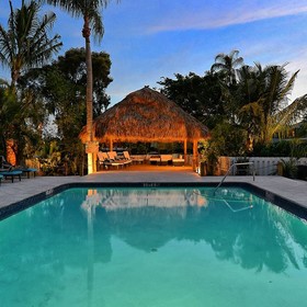 Siesta Key Palms Hotel