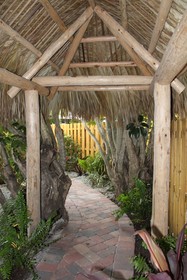 Siesta Key Palms Hotel