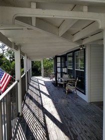Davis House Inn
