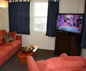 Davis House Inn