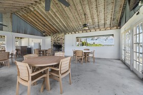 Sportsman's Marina & Lodge