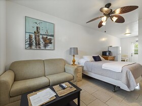Sportsman's Marina & Lodge