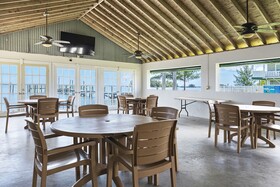 Sportsman's Marina & Lodge
