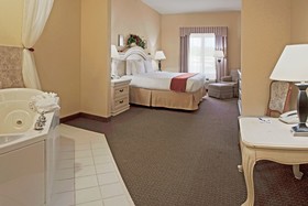 Holiday Inn Express & Suites Sebring