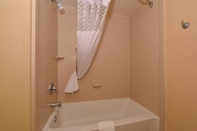Hampton Inn & Suites Tampa-East
