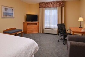 Hampton Inn & Suites Tampa-East
