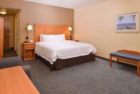 Hampton Inn & Suites Tampa-East
