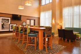 Hampton Inn & Suites Tampa-East