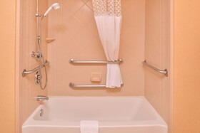 Hampton Inn & Suites Tampa-East
