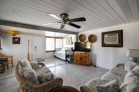 Barefoot Bungalow