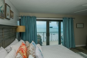 Fanta-Sea On The Beach by Beachside Management