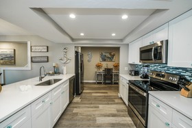 Fanta-Sea On The Beach by Beachside Management