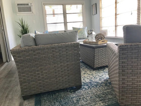 Rad's Cozy Cottage on Canal