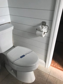 Rad's Cozy Cottage on Canal