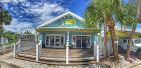Sun and Sea by Beachside Management