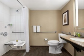 The Singer Oceanfront Resort, Curio Collection by Hilton