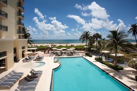 The Singer Oceanfront Resort, Curio Collection by Hilton