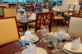 The Singer Oceanfront Resort, Curio Collection by Hilton