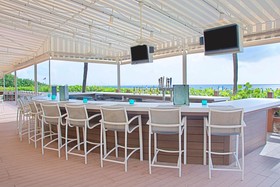 The Singer Oceanfront Resort, Curio Collection by Hilton