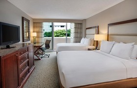 The Singer Oceanfront Resort, Curio Collection by Hilton
