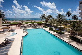The Singer Oceanfront Resort, Curio Collection by Hilton