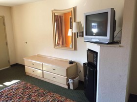 Lake Seminole Inn