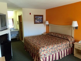 Lake Seminole Inn