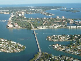 Bahia Vista by RedAwning