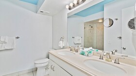 Bahia Vista by RedAwning