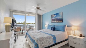 Bahia Vista by RedAwning