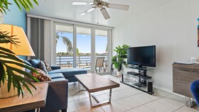 Bahia Vista by RedAwning