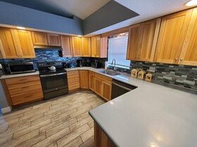 Crescent Cottage Home