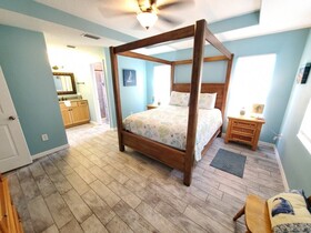 Crescent Cottage Home