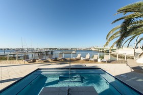 Marker 8 Hotel & Marina