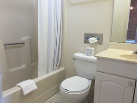 Merida Inn & Suites