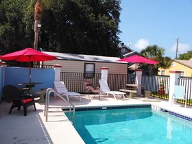 Merida Inn & Suites