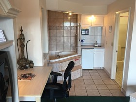 Merida Inn & Suites