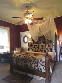 Peace and Plenty Inn