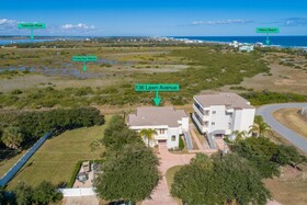 Pelicans Point