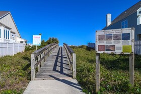 Pelicans Point