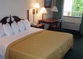 Quality Inn Outlet Mall
