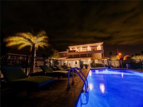 Sea Spray Beach House