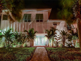 Sea Spray Beach House