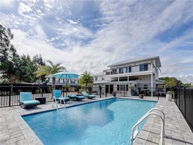 Sea Spray Beach House