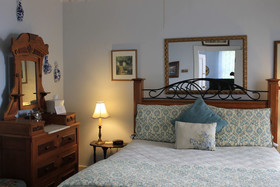 Victorian House B&B