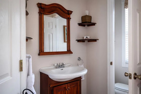 Victorian House B&B