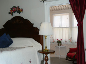 Victorian House B&B