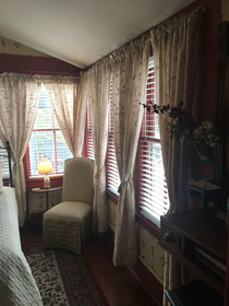 Victorian House B&B