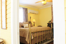Victorian House B&B